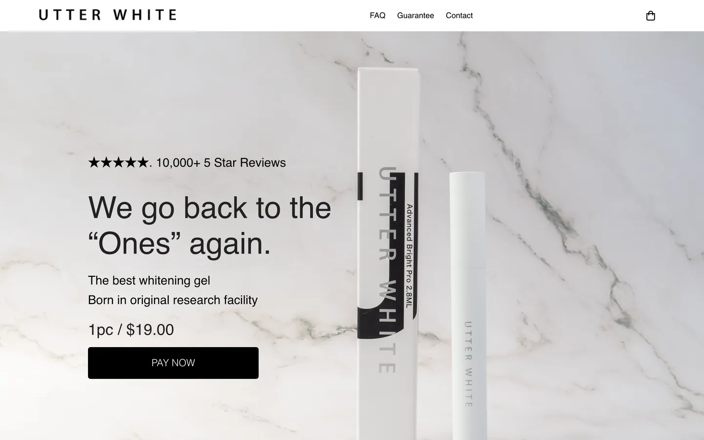 パソコン表示：UTTER WHITE のトップページ。商品写真と価格、「PAY NOW」のボタン